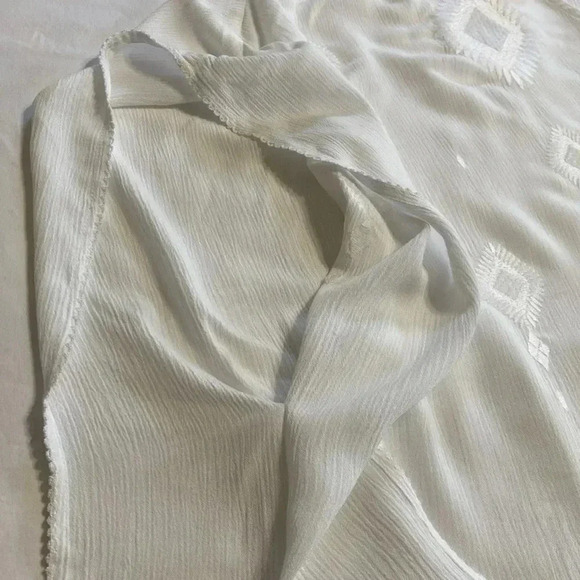 Chico’s Embroidered White Poncho Shirt Top Size L/XL.  Tassels, Soft & Flowy. - Picture 8 of 13